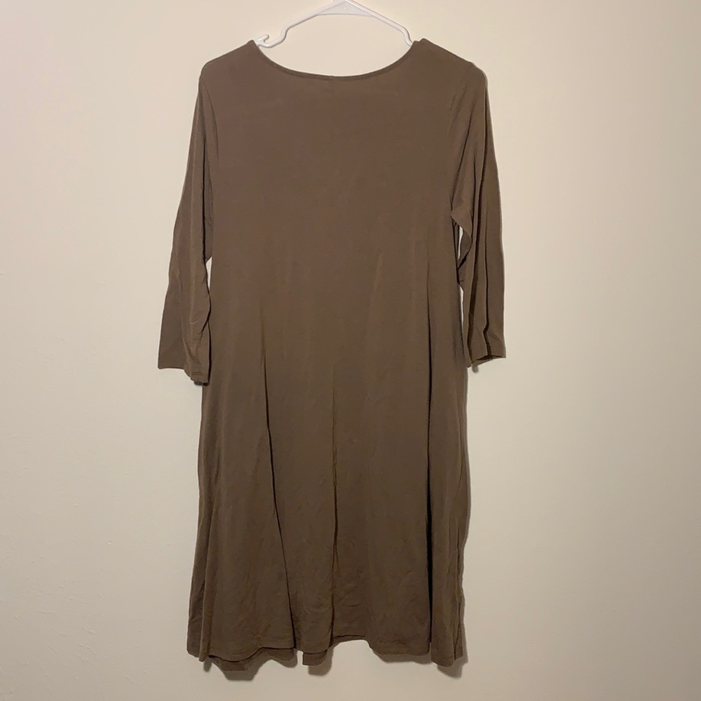 Brown dress with pockets!